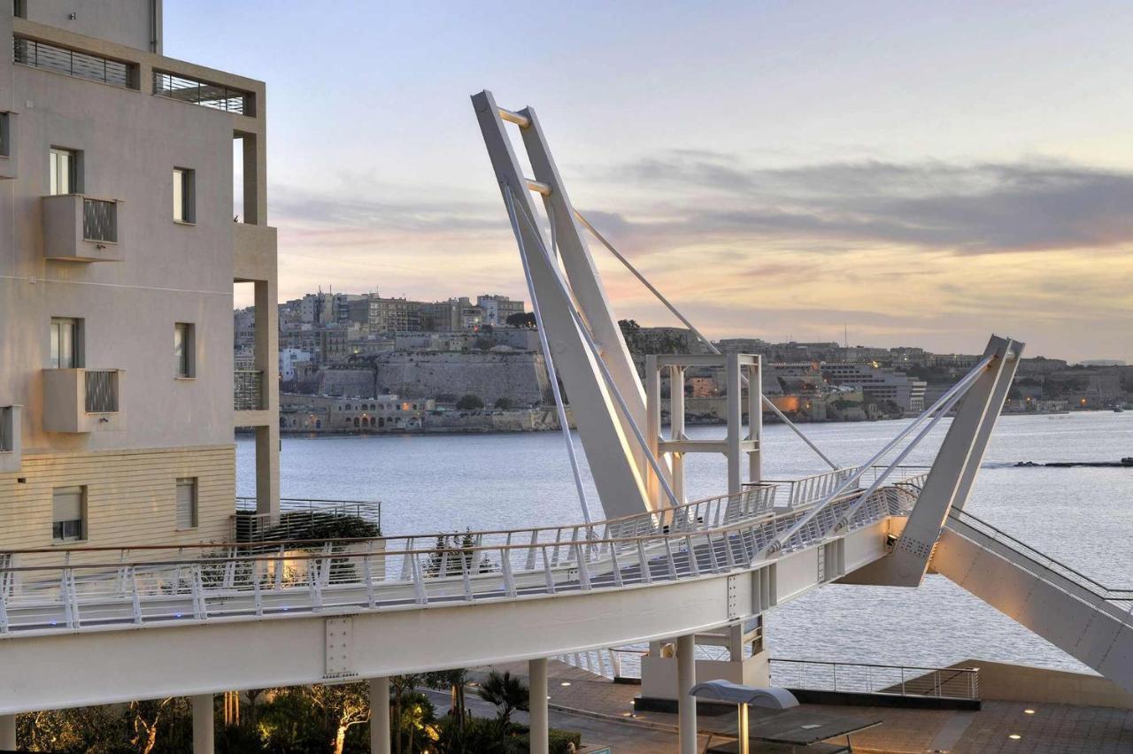 Seaview Apartment In Fort Cambridge, Sliema Ngoại thất bức ảnh