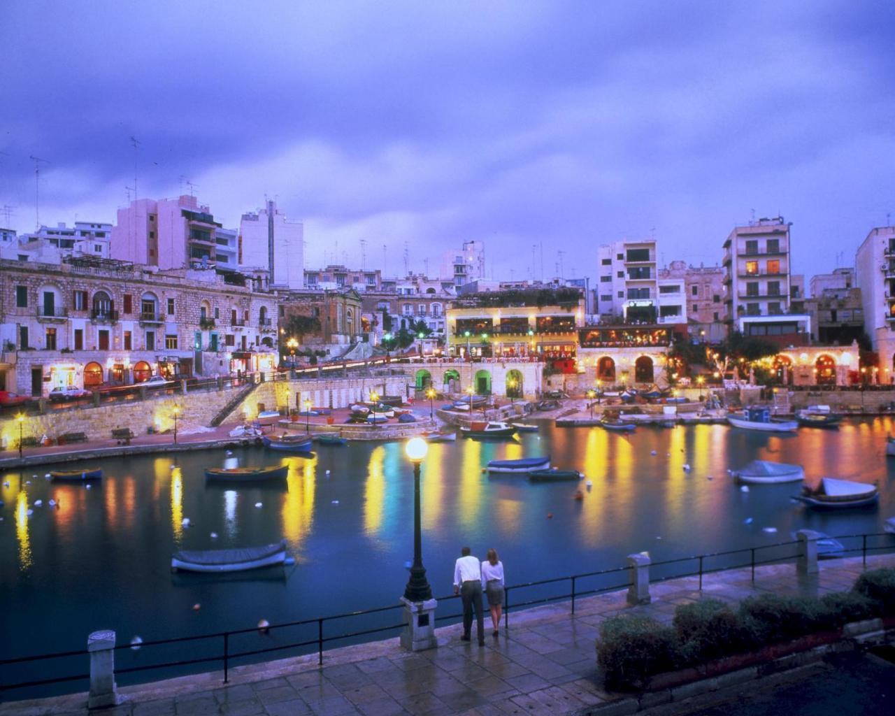 Seaview Apartment In Fort Cambridge, Sliema Ngoại thất bức ảnh