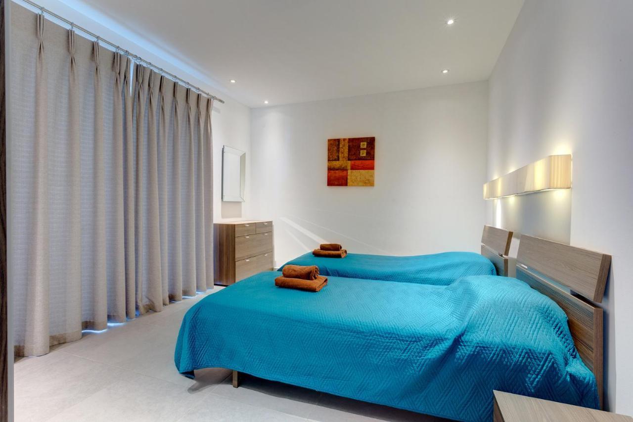 Seaview Apartment In Fort Cambridge, Sliema Ngoại thất bức ảnh