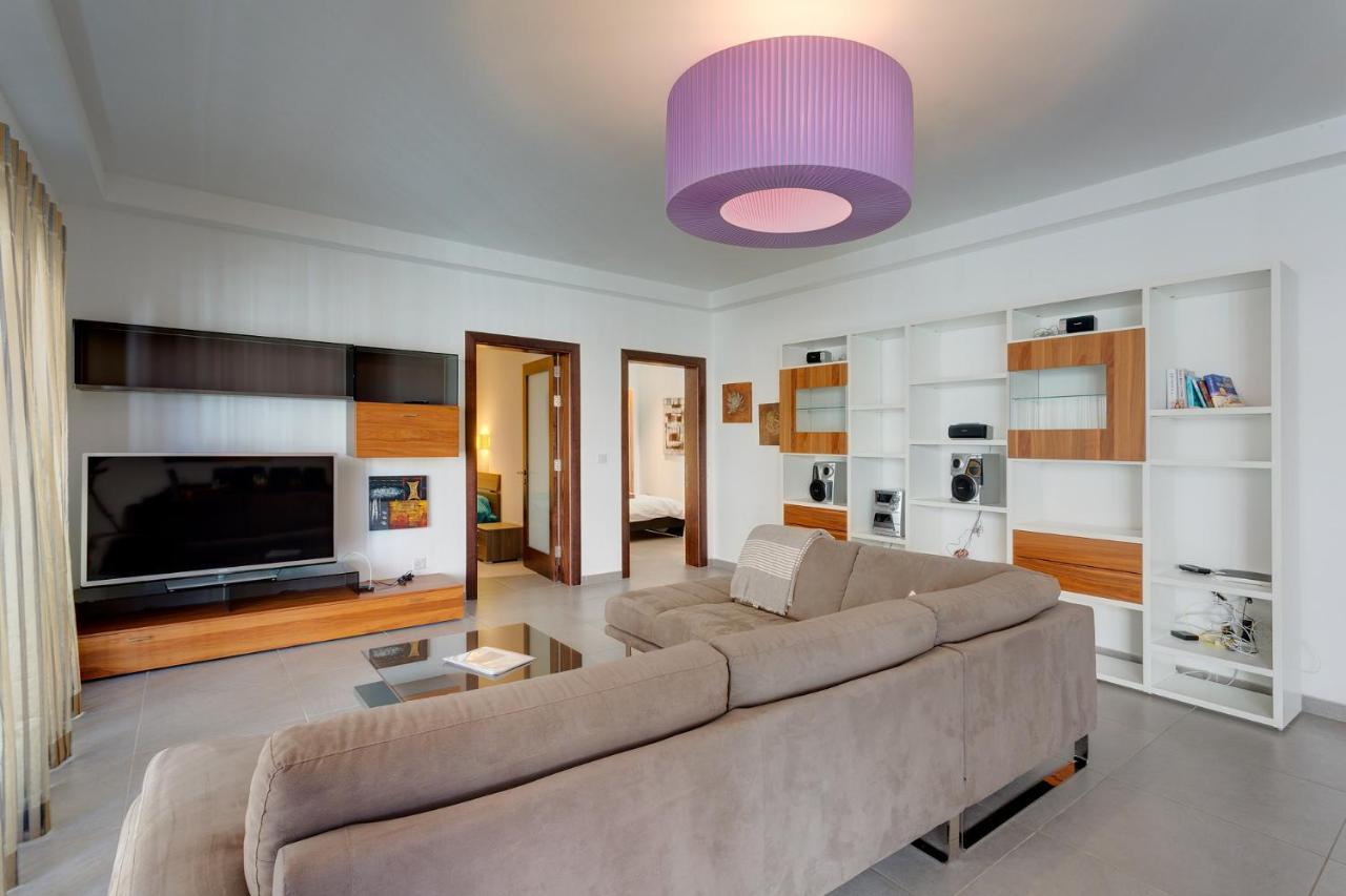 Seaview Apartment In Fort Cambridge, Sliema Ngoại thất bức ảnh