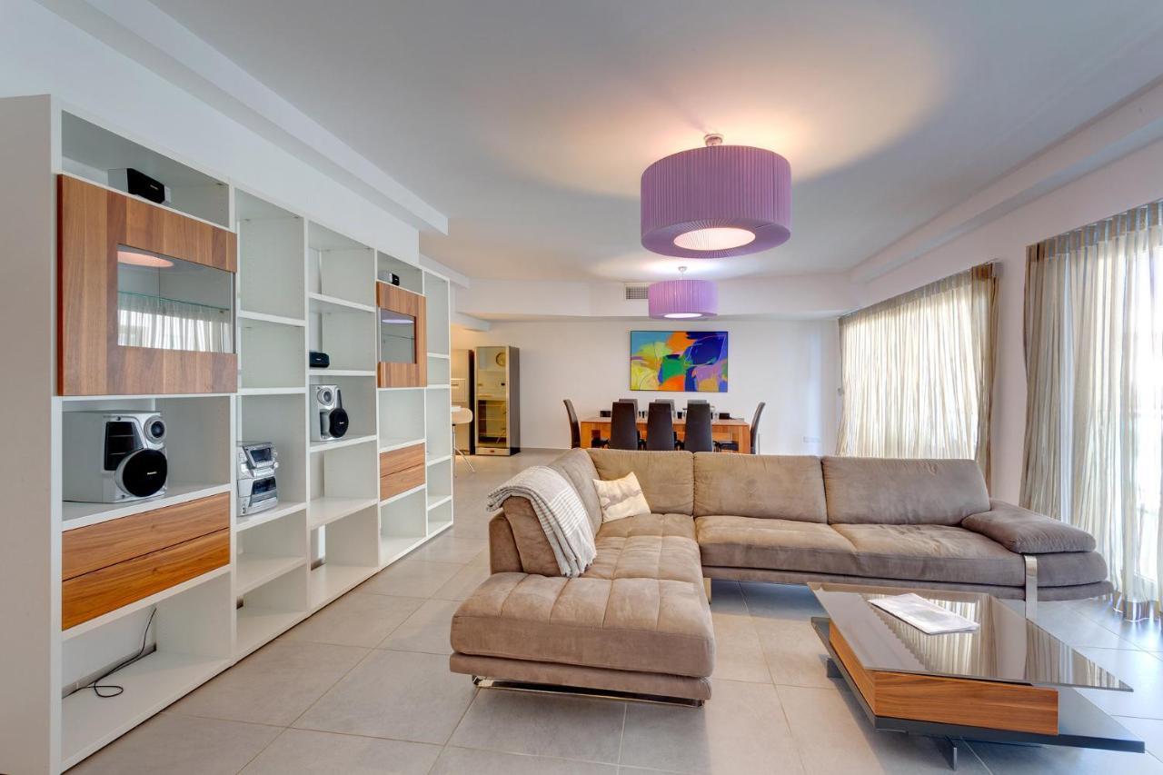 Seaview Apartment In Fort Cambridge, Sliema Ngoại thất bức ảnh