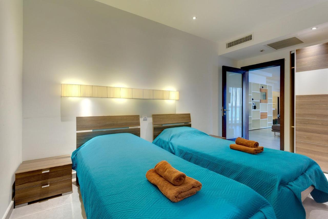 Seaview Apartment In Fort Cambridge, Sliema Ngoại thất bức ảnh